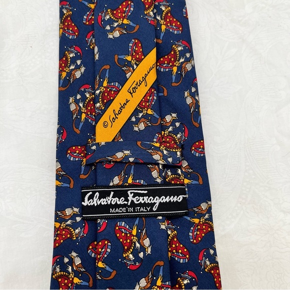Salvatore Ferragamo Men Silk Neck Tie Blue Jester Print Italian Luxury - Picture 1 of 10
